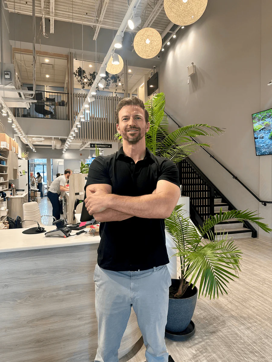 Chris, Kiwi’s owner, co-founder and pharmacist.